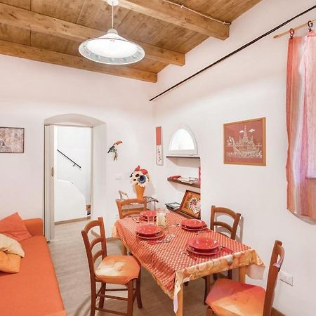 Casa Nonna Nella Villa Marina dʼMarina dʼAndora Buitenkant foto